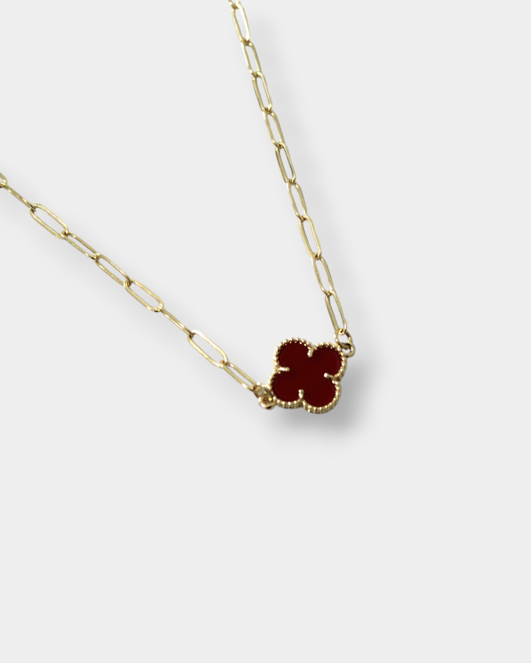 Clover Elegance Necklace š