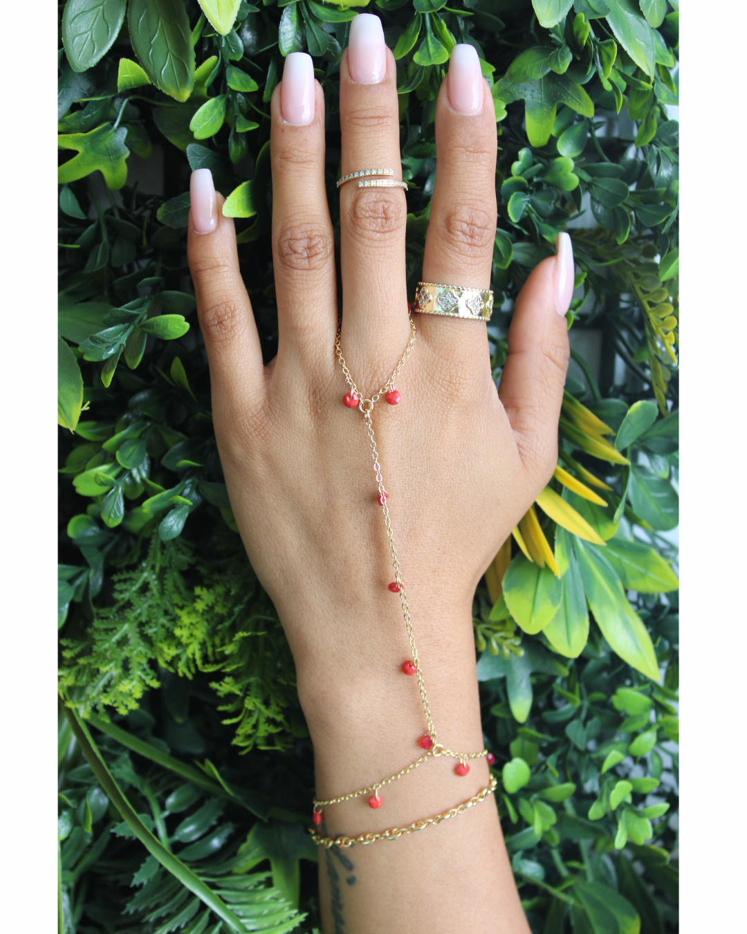 ✨ 18K Gold Hand Chain Bracelet Red