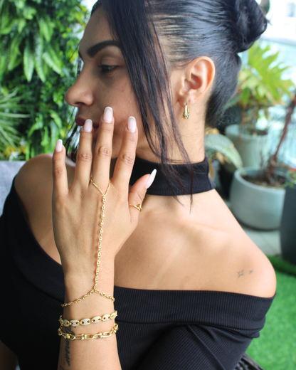 Gold Hand Chain Bracelet for Women – 18K Gold Plated Adjustable Hand Chain | Aurelia