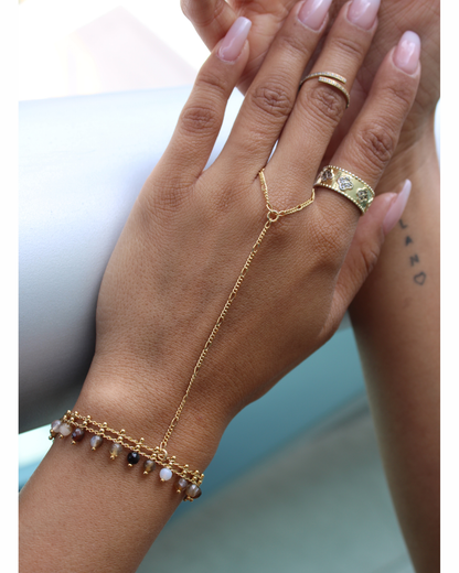 ✨ 18K Gold Agate Hand Chain Bracelet | Natural Stone Design.