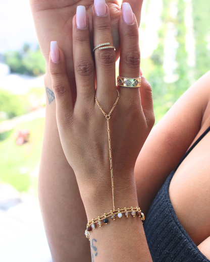 ✨ 18K Gold Agate Hand Chain Bracelet | Natural Stone Design.