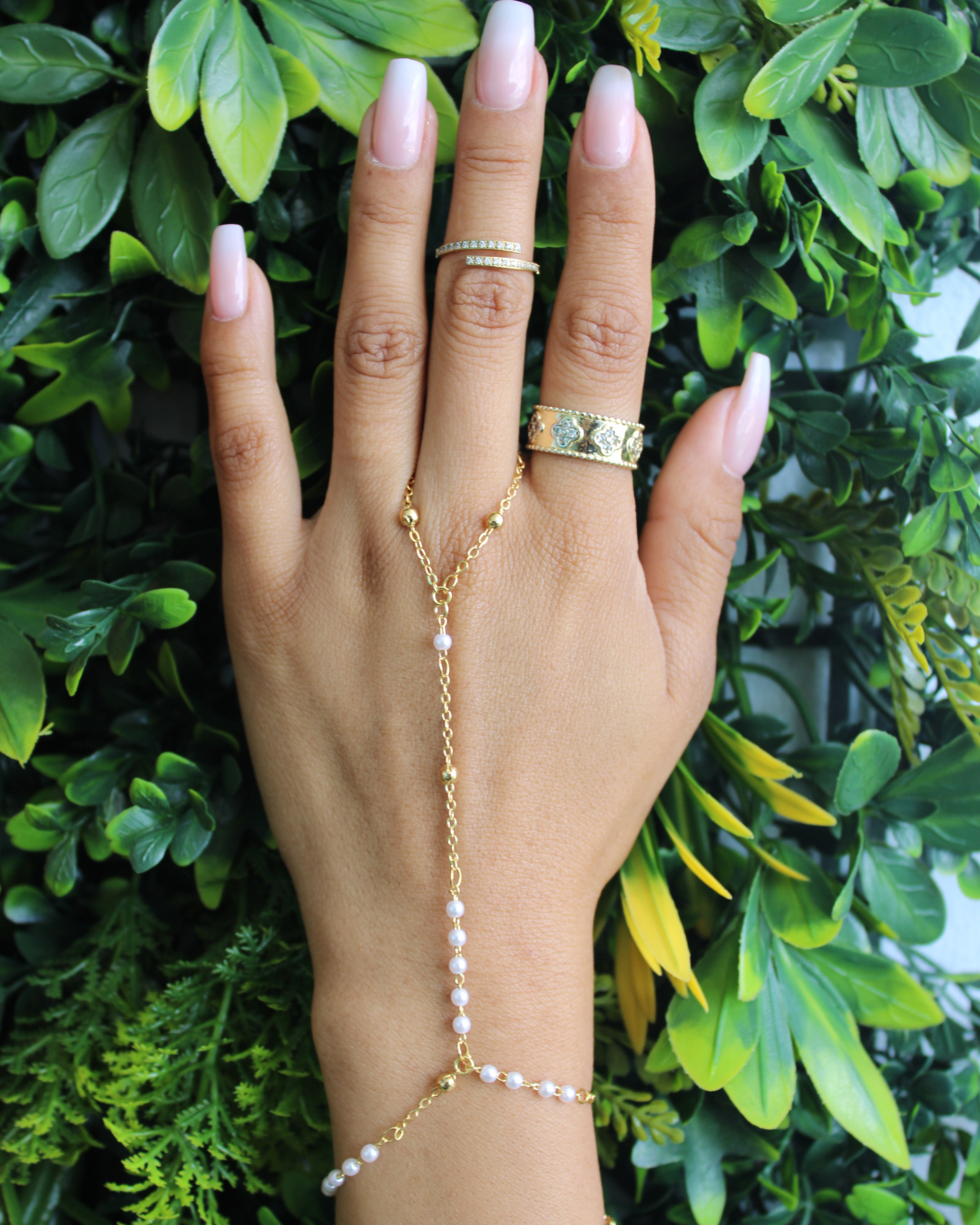 ✨ 18K Gold Pearl Bracelet (Dainty Minimalist Design)
